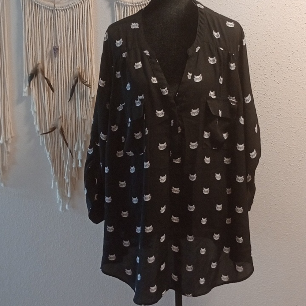 Black Cat Pattern Blouse - Picture 2 of 4